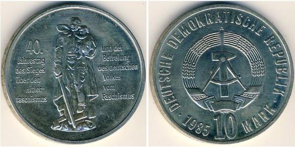 10 Mark German Democratic Republic (1949-1990) Copper/Nickel 