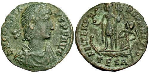 1/2 Centenionalis Empire romain (27BC-395) Bronze Constant I (320-350)