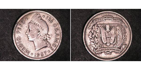 1/2 Peso Dominican Republic Silver 