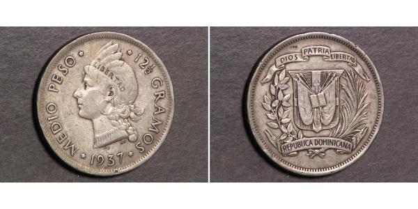 1/2 Peso Dominican Republic Silver 