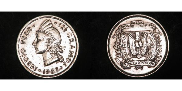 1/2 Песо Доминиканская Республика Серебро 