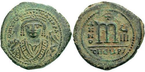 1 Follis Byzantine Empire (330-1453) Bronze Maurice Tiberius (539-602)