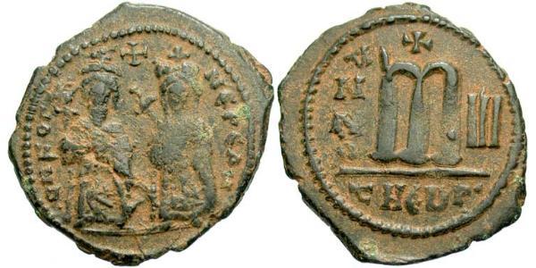 1 Follis 拜占庭帝国 青铜 Phocas(?-610)