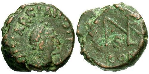 1 Follis / 1 AE4 Byzantine Empire (330-1453) Bronze Marcian (392-457)