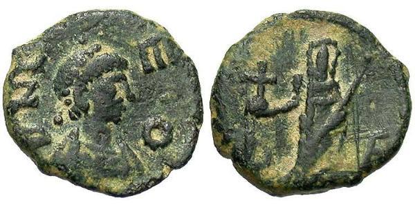 1 Follis / 1 AE4 Byzantine Empire (330-1453) Bronze Leo the Thracian (401-474)