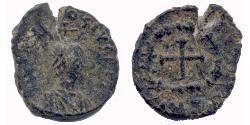 1 Follis /  AE4 Byzantine Empire (330-1453) Bronze Theodosius II (401-450)