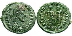 1 Follis /  AE4 Byzantine Empire (330-1453) Bronze Theodosius II (401-450)