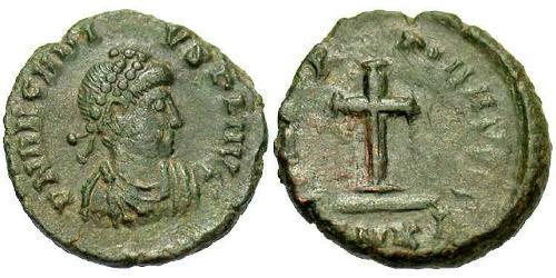 1 Follis /  AE4 Byzantine Empire (330-1453) Bronze Arcadius (377-408)