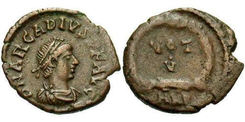 1 Follis /  AE4 Byzantine Empire (330-1453) Bronze Arcadius (377-408)