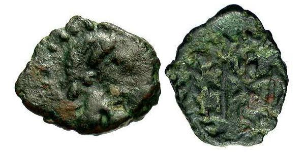 1 Follis /  AE4 Byzantine Empire (330-1453) Bronze Marcian (392-457)