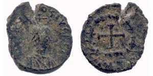 1 Follis /  AE4 Empire byzantin (330-1453) Bronze Théodose II (401-450)