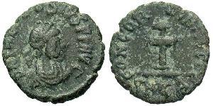 1 Follis /  AE4 Empire byzantin (330-1453) Bronze Théodose II (401-450)