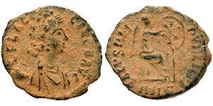 1 Follis /  AE4 Empire romain (27BC-395) Bronze Aelia Flacilla (?-385)