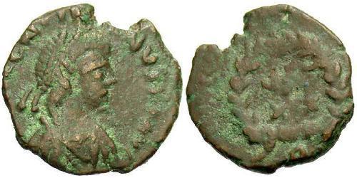 1 Follis /  AE4 Western Roman Empire (285-476) Bronze Valentinian III (419-455)