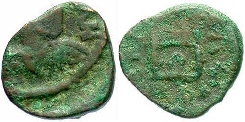 1 Follis /  AE4 Western Roman Empire (285-476) Bronze Valentinian III (419-455)