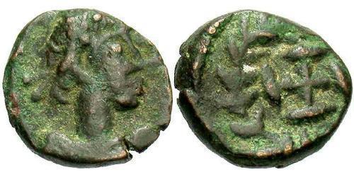 1 Follis /  AE4 Western Roman Empire (285-476) Bronze Valentinian III (419-455)