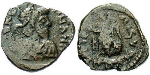 1 Follis /  AE4 Western Roman Empire (285-476) Bronze Valentinian III (419-455)