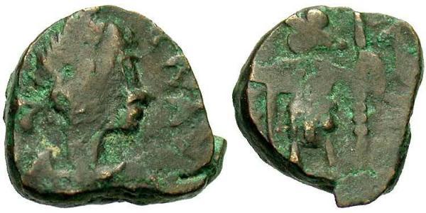 1 Follis /  AE4 Western Roman Empire (285-476) Bronze Valentinian III (419-455)