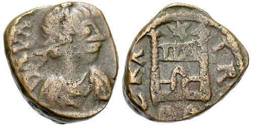 1 Follis /  AE4 Weströmisches Reich (285-476) Bronze Valentinian III (419-455)