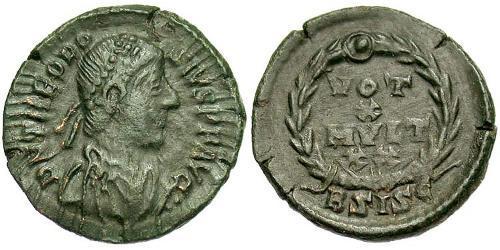1 Follis /  AE4 Impero romano (27BC-395) Bronzo Teodosio I (347-395)