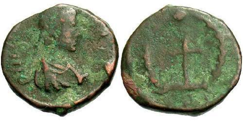 1 Follis /  AE4 拜占庭帝国 青铜 Theodosius II (401-450)