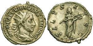 1 Антонініан Римська імперія (27BC-395) Срібло Волусіан (235-253)
