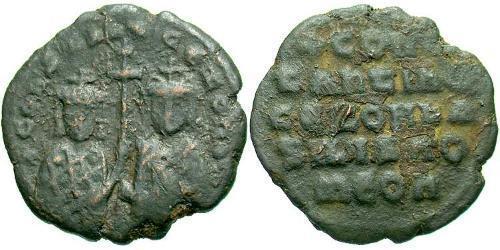 1 Фоллис Византийская империя (330-1453) Бронза Константи́ VII (905 -959)