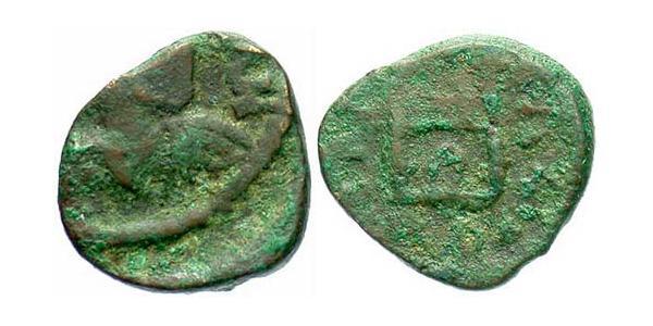 1 Фоллис /  AE4 Западная Римская империя (285-476) Бронза Валентиниан III (419-455)
