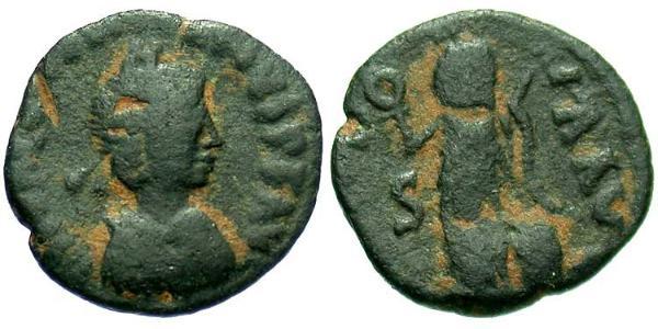 1 Фоллис /  AE4 Западная Римская империя (285-476) Бронза Валентиниан III (419-455)