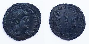 1 Фоллис /  AE4 Римская империя (27BC-395) Бронза Констанций II (317 - 361)