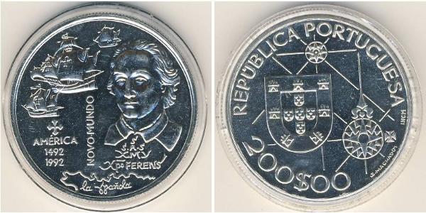 200 Escudo Republica Portuguesa (1975 - ) Níquel/Cobre 