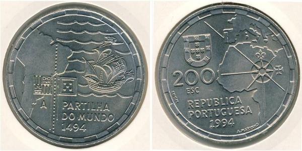 200 Эскудо Португальская Республика (1975 - ) Серебро 