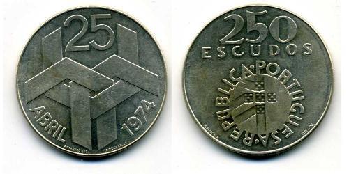 250 Эскудо Португальская Республика (1975 - ) Серебро 