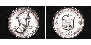 50 Centavo Filippine Argento Douglas MacArthur (1880 - 1964) 