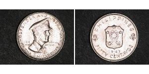50 Centavo Filippine Argento Douglas MacArthur (1880 - 1964) 