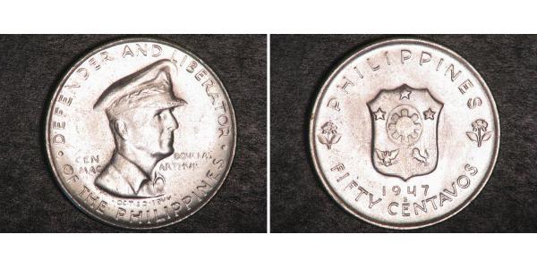 50 Centavo Filippine Argento Douglas MacArthur (1880 - 1964) 