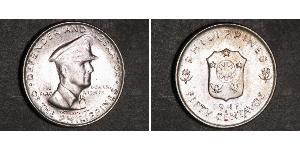 50 Centavo Filipinas Plata Douglas MacArthur (1880 - 1964) 