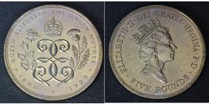 5 Pound United Kingdom (1922-) Copper/Nickel Elizabeth II (1926-2022)