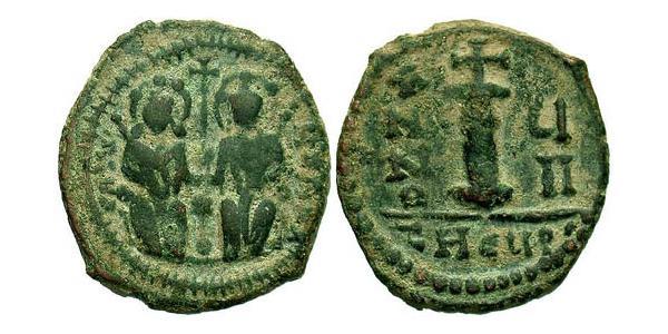  Деканумиум Византийская империя (330-1453) Бронза Юстин II (520-578)