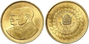 1320,IRAN. Mohammad Reza Pahlavi Shah, 1320-1358 SH (1941-1979). 2Goldmedaille MS2535 (1976). Auf die 50-Jahrfeier der Pahlevi-Dynastie. 29.6 mm. 20.37 g. KM vgl. 1210 (10 Pahlavi). FDC / Uncircu ...