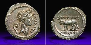  Julius Caesar. Silver Denarius (4.10 g), 40 BC. Rome. Q. Voconius Vitulus, moneyer. DIVI IVLI before, laureate head of Julius Caesar right; behind, lituus. Reverse : Q VOCONIVS above, VITVLVS in ...