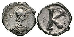 COSTANTINO I il Grande (307-337) 1/3 di Siliqua. D/ Busto elmato R/ Grande K. Trau 3973 Ag g 1,08 Molto rara • Ex Rauch 73, lotto 913 q.BB/BB