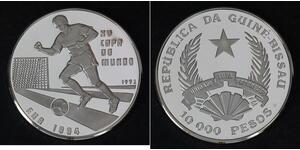 GUINEA BISSAU 10000 Pesos 1992 Proof - Silver 0.999 - European Soccer - 1156